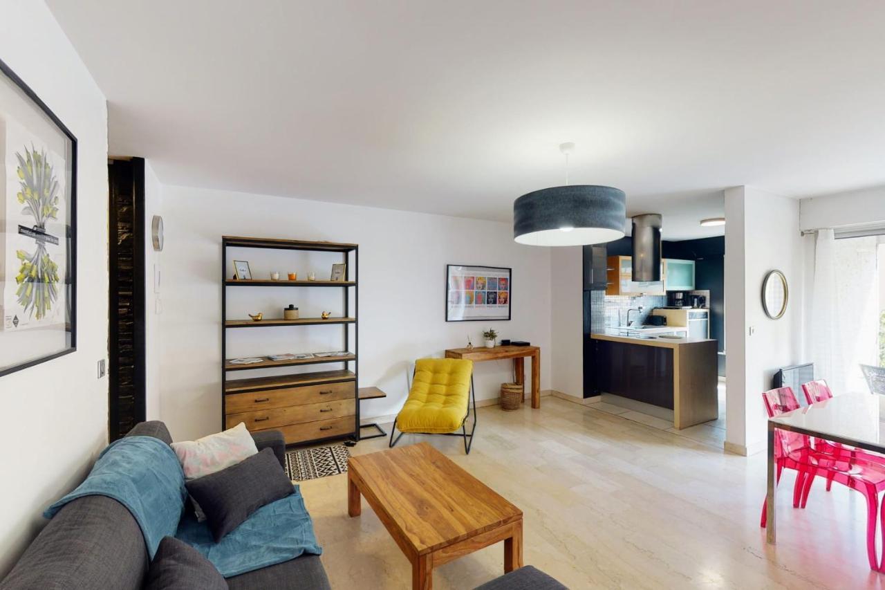 Le Jean-Jacques Rousseau - 2 Rooms By The Canal In The Heart Of آنسي المظهر الخارجي الصورة